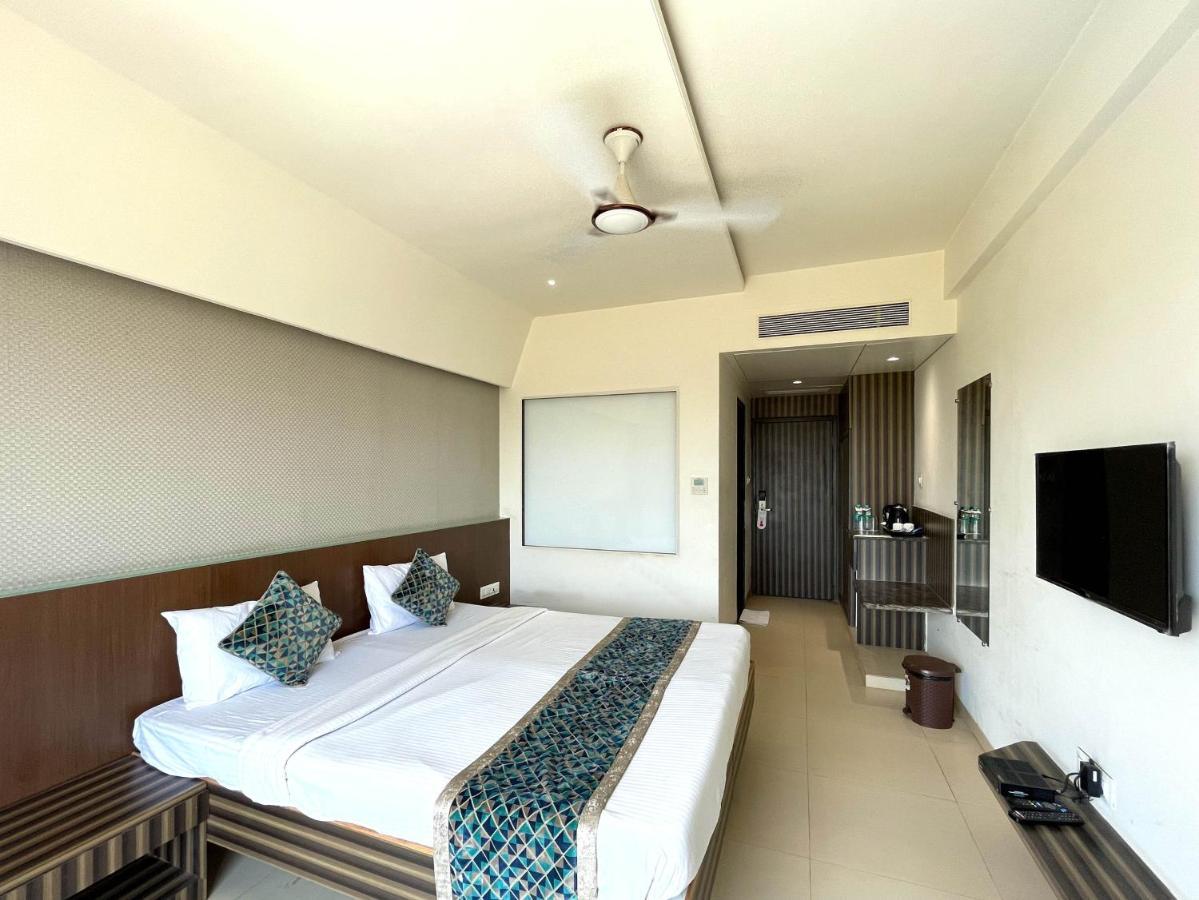 Hotel Grand Parivaar Igatpuri Extérieur photo